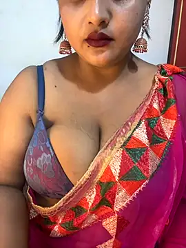 Ayesha mahi online show from 11/26/25, 10:05