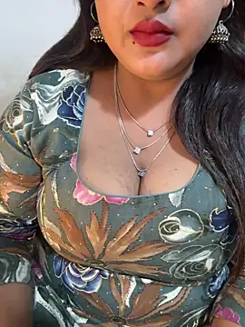 Ayesha mahi online show from 12/15/25, 12:09