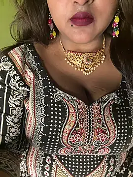Ayesha mahi online show from 05/08/26, 08:19