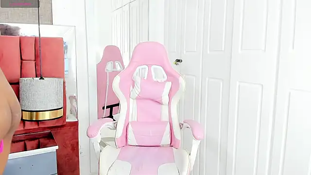 Snapshot of _Arlin_ chatting on 09/28/25, 12:27  Arlin  online show from 09/28/25, 12:27