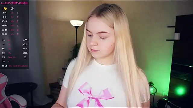 ZaraCreedon online show from 01/29/25, 07:53