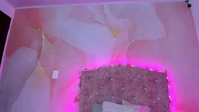 Daisy  rose online show from 02/13/25, 11:06