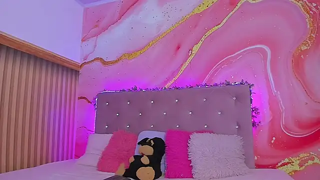 Daisy  rose online show from 02/26/25, 11:09