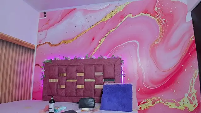 Daisy  rose online show from 11/25/25, 03:06