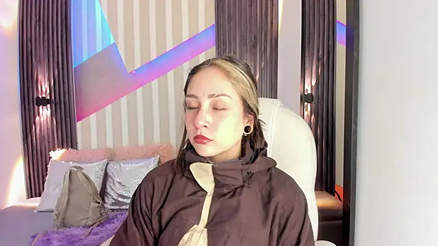 emily layton online show from 10/25/25, 03:40