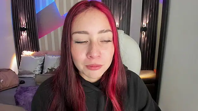 emily layton online show from 11/06/25, 02:51