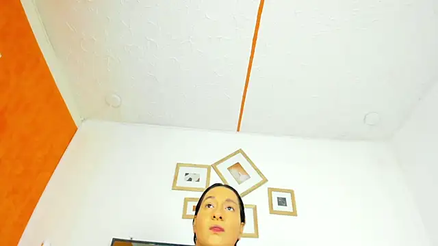 Snapshot of Alison_Chan_ chatting on 07/03/26, 09:21 Alison Chan online show from 07/03/26, 09:21