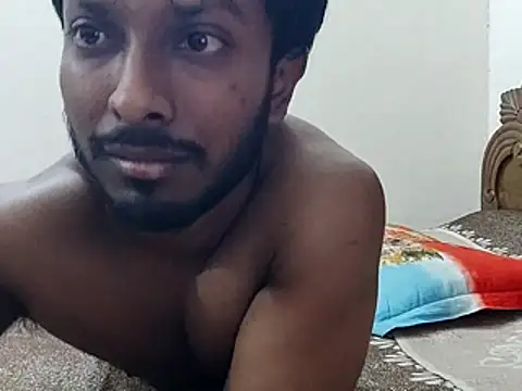 HunkyAriyan online show from 12/17/25, 01:50