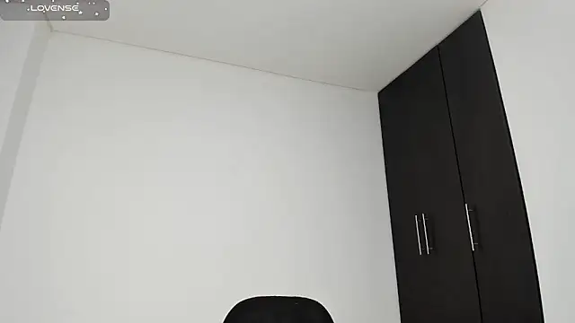 tifanyhills  online show from 02/03/25, 11:05