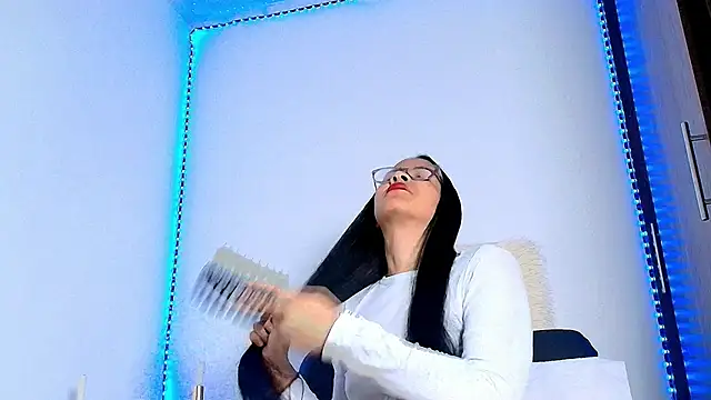 Snapshot of Alba_Olimpo chatting on 05/08/26, 05:29 Alba Olimpo online show from 05/08/26, 05:29