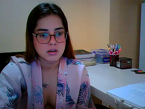 maliamiller online show from 10/25/25, 08:36