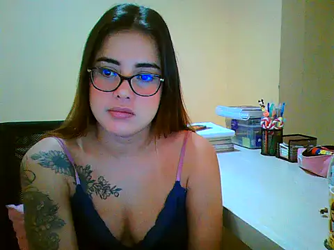 maliamiller online show from 03/03/26, 10:10