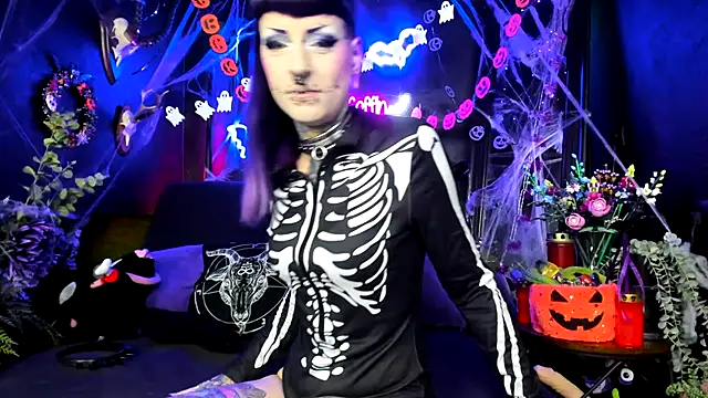 Purple Coffin666 online show from 10/15/25, 08:25