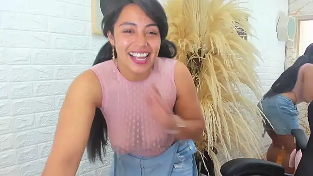 Aisha 09 online show from 01/05/25, 06:45