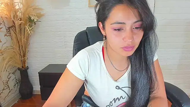 Aisha 09 online show from 03/01/25, 02:55