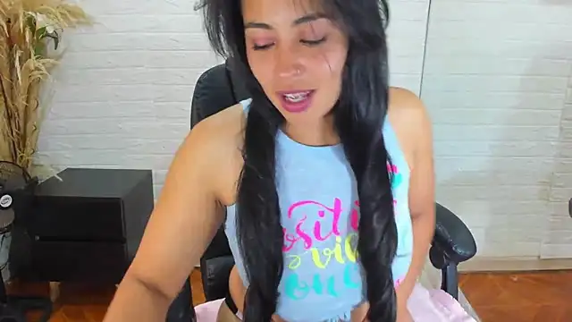 Aisha 09 online show from 03/11/25, 06:52