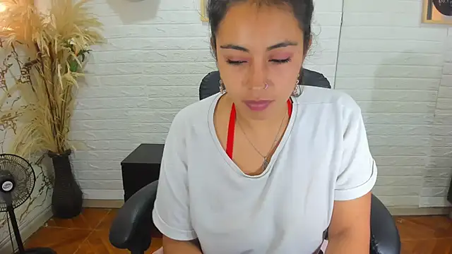 Aisha 09 online show from 03/13/25, 02:44