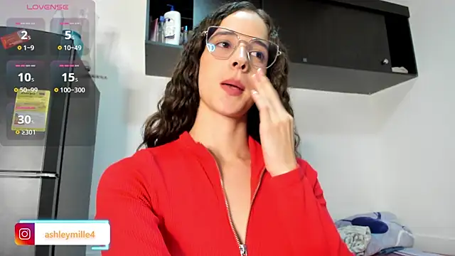  ashleymiller online show from 11/24/25, 07:13