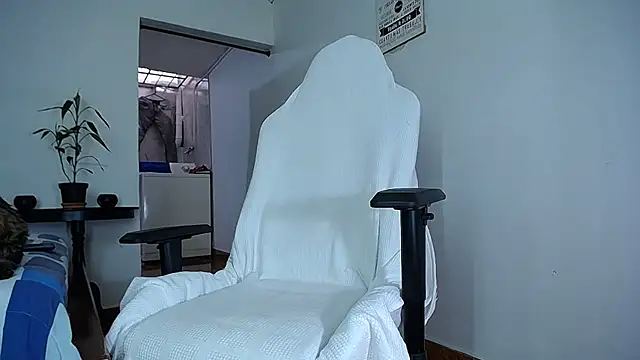 diamond black00 online show from 01/05/26, 08:23