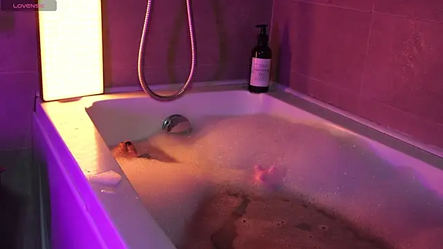 Yourlittledemon online show from 12/27/24, 07:24