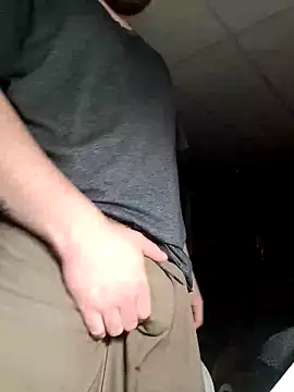 Snapshot of Thatdude32213 chatting on 03/15/26, 10:05 Thatdude32213 online show from 03/15/26, 10:05