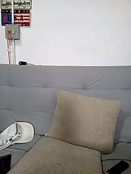 Snapshot of latinmartin73 chatting on 02/21/25, 02:06 latinmartin73 online show from 02/21/25, 02:06