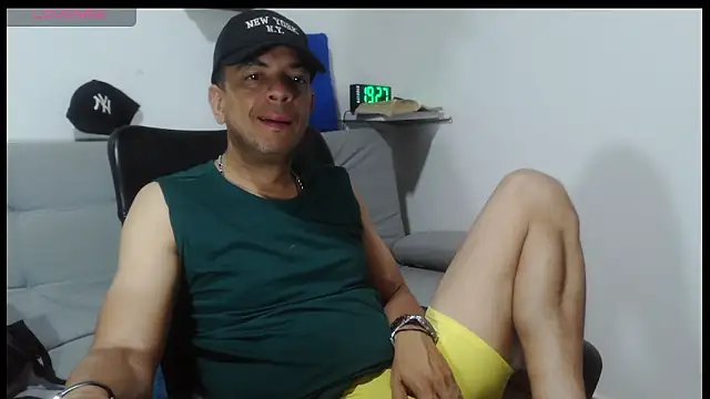 latinmartin73 online show from 04/10/26, 12:27