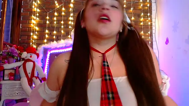 dulcevegga online show from 01/06/25, 03:42