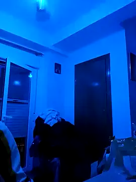 jovenestraviesos online show from 03/15/25, 10:33