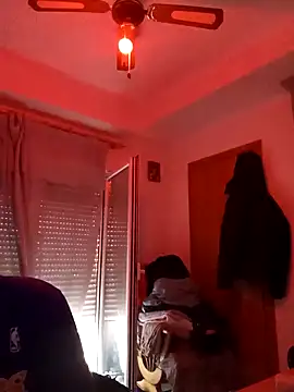 jovenestraviesos online show from 03/16/25, 05:50