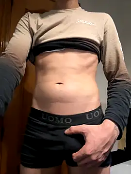 jovenestraviesos online show from 10/24/25, 05:31