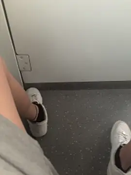 jovenestraviesos online show from 02/13/26, 07:10