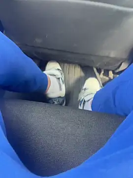 jovenestraviesos online show from 02/16/26, 12:23