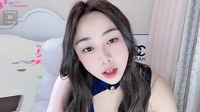 Caitlyn   online show from 01/17/25, 12:21