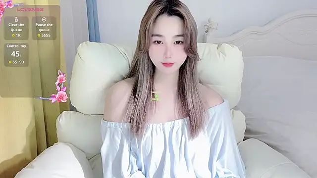 Caitlyn   online show from 04/08/26, 01:44