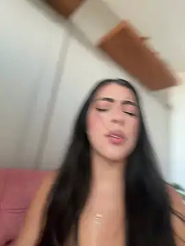 Snapshot of DakotaShelby chatting on 07/27/26, 09:33 DakotaShelby online show from 07/27/26, 09:33