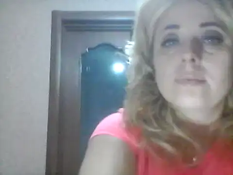 Snapshot of SweetCandy356 chatting on 02/12/25, 03:16 SweetCandy356 online show from 02/12/25, 03:16