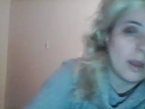 Snapshot of SweetCandy356 chatting on 03/17/25, 06:00 SweetCandy356 online show from 03/17/25, 06:00