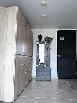 Kiitygirl online show from 12/13/25, 09:20