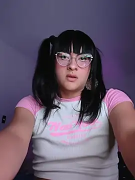 Snapshot of Kiitygirl chatting on 07/07/26, 07:23 Kiitygirl online show from 07/07/26, 07:23
