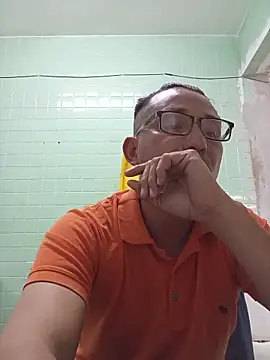 Andresguz35 online show from 12/22/25, 11:13