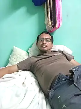 Andresguz35 online show from 02/01/26, 04:11