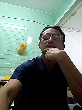 Andresguz35 online show from 02/11/26, 05:29