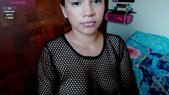 Snapshot of Mia_brunette26 chatting on 02/08/25, 09:04 Mia brunette26 online show from 02/08/25, 09:04