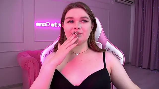 CrystalLyons online show from 03/09/25, 04:11