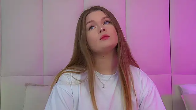 CrystalLyons online show from 03/09/26, 06:23