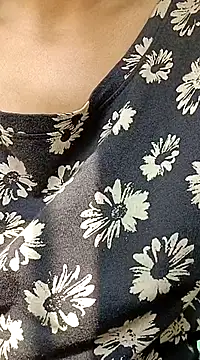 Sanaya 7 online show from 12/28/24, 05:23