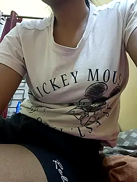 Sanaya 7 online show from 12/04/25, 12:03