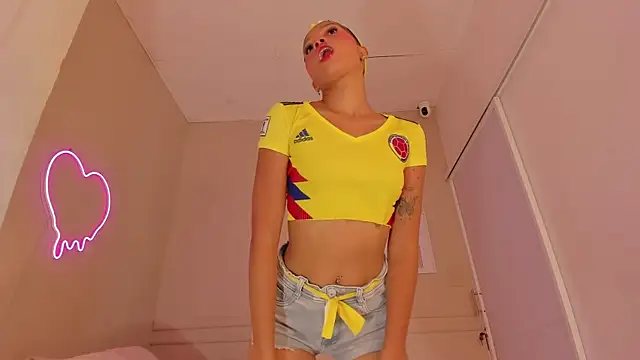 dani skinny  online show from 11/10/25, 11:42