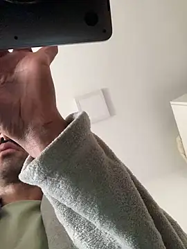 Lucascacaca online show from 03/04/26, 12:22